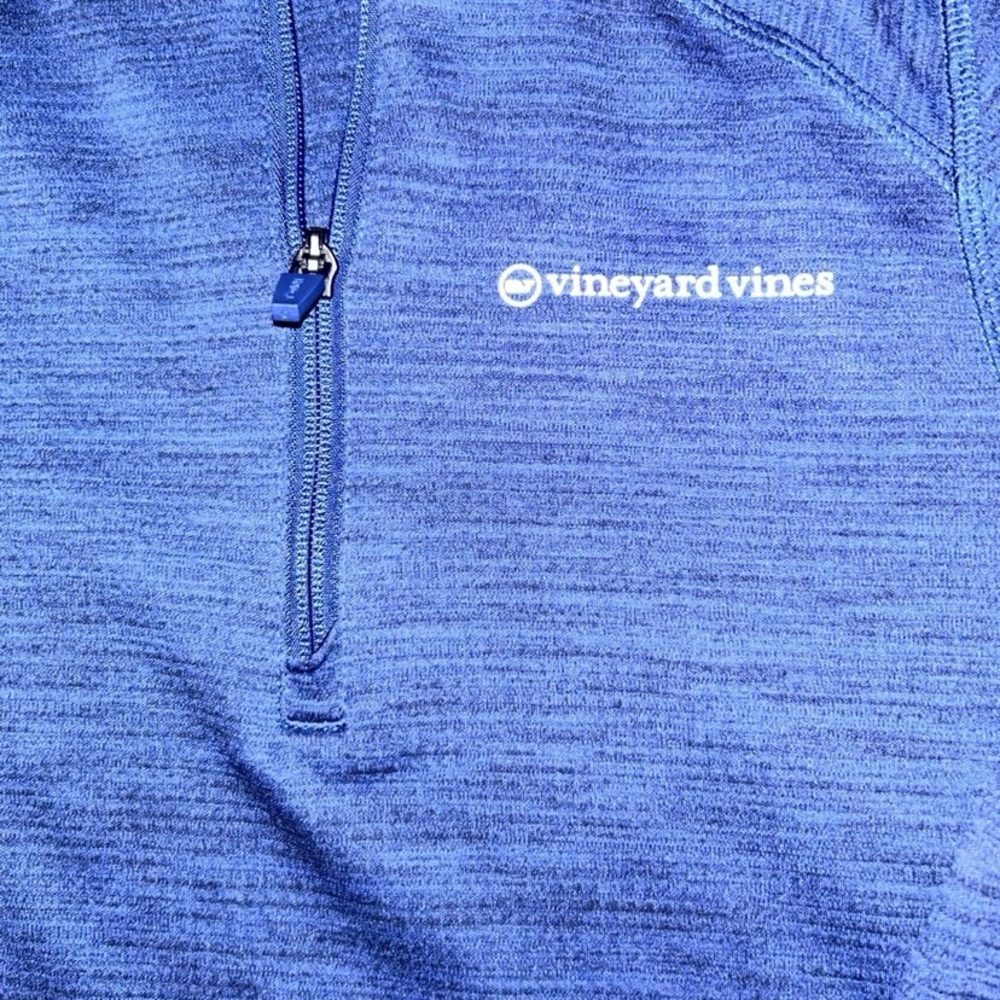Vineyard Vines Navy Performance Pullover size medium  (12-14) boys